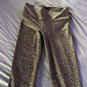 Woman’s athletic leggings